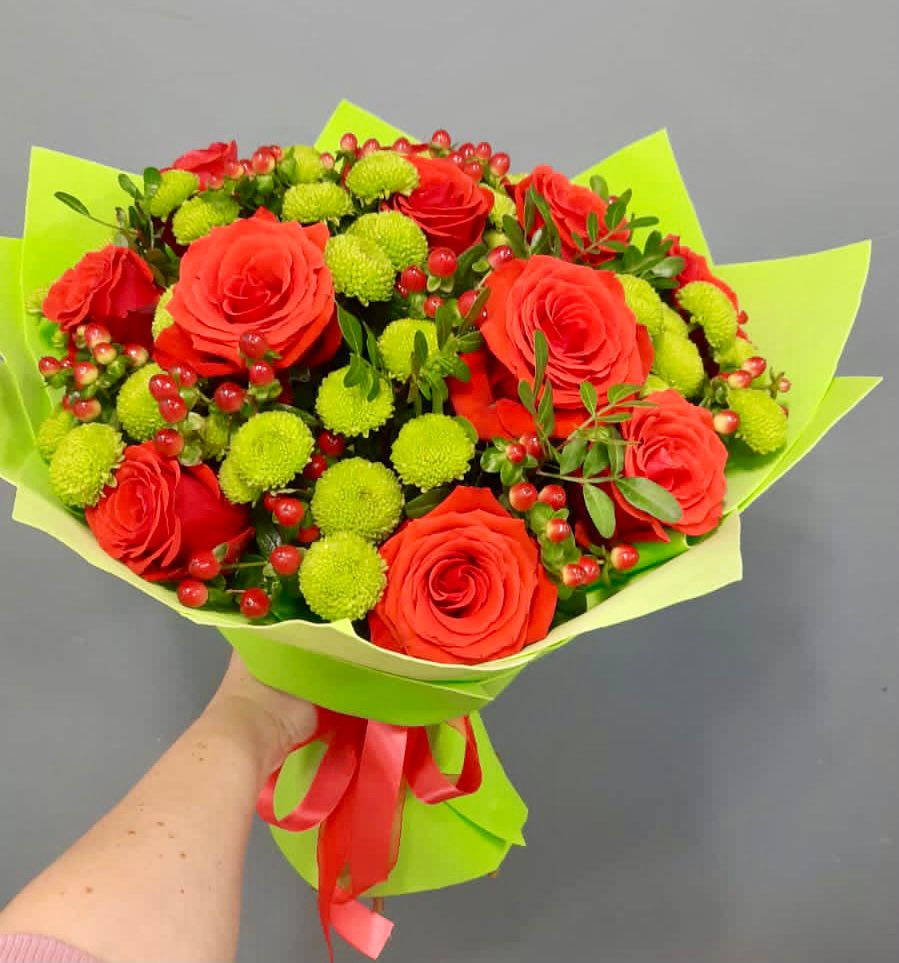 Букет цветов из: Хризантемы и Розы в Савинский