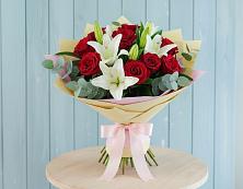 Букет цветов из:  Лилии и Розы в Савинский