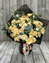 Букет цветов из:  Розы и Лизиантусы #REPLACE_PRED# Савинский