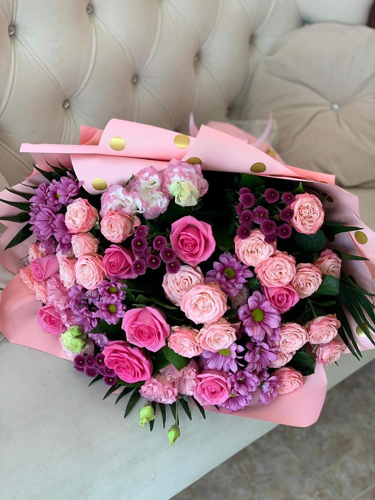 Букет цветов из: Хризантемы, Розы и Лизиантусы в Савинский