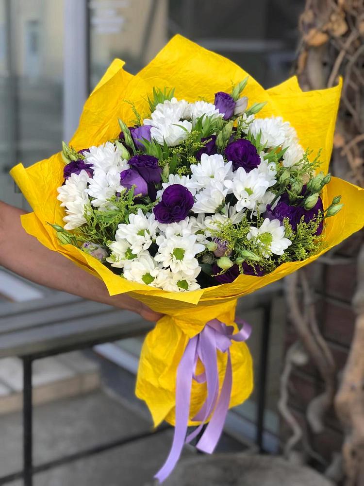 Букет цветов из: Ирисы, Хризантемы и Ромашки в Савинский