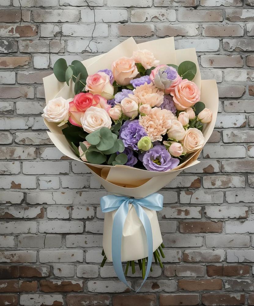 Букет цветов из: Розы, Лизиантусы и Гвоздики в Савинский