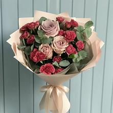Букет цветов из:  Гвоздики и Розы в Савинский