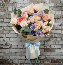 Букет цветов из:  Розы, Лизиантусы и Гвоздики в Савинский