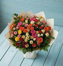 Букет Микс из разноцветных кустовых роз в Савинский
